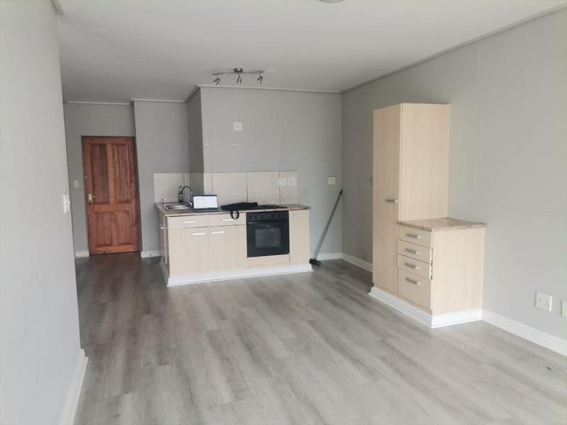 To Let 2 Bedroom Property for Rent in Royal Ascot Western Cape